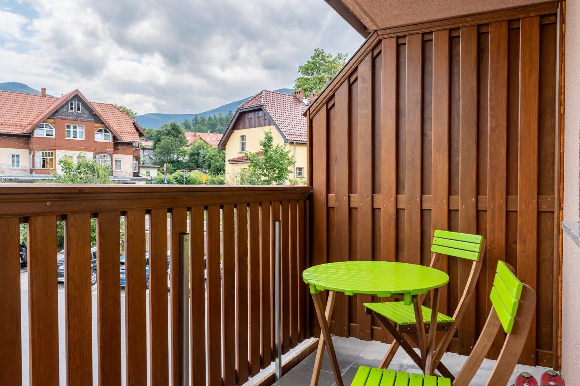 Apartament Strefa Centrum - Z Prywatnym Parkingiem - Space Apart Karpacz Dış mekan fotoğraf